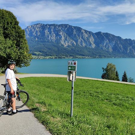 Pension Holzapfel Sankt Georgen im Attergau Luaran gambar