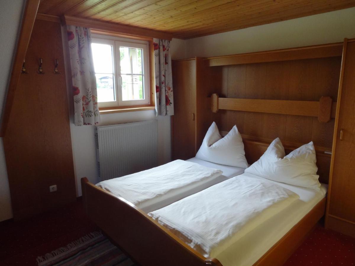 Pension Holzapfel Sankt Georgen im Attergau Luaran gambar